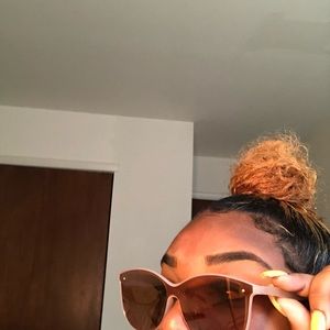 Meet your Posher, Erica